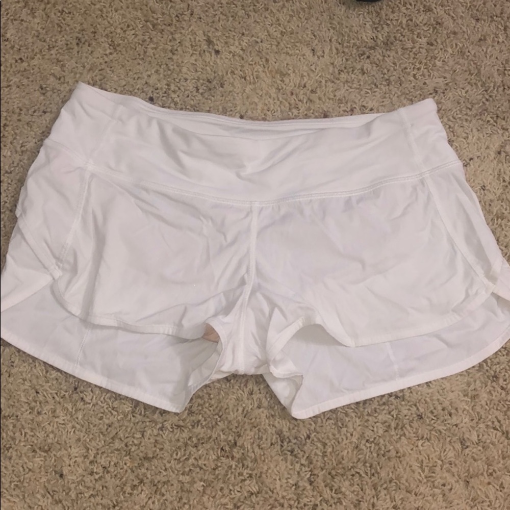 Lululemon White Speed Up Short 2.5”